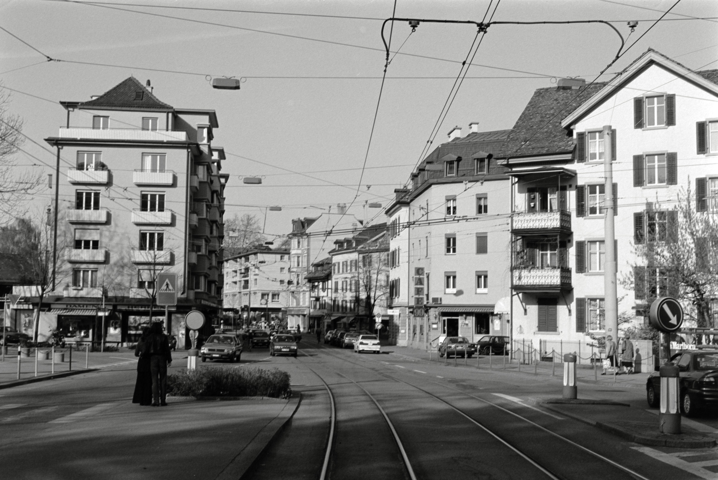 AHP F1993 04 002 sc240903 img16 NLP